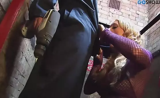 Fucking in the Forbidden Lift Slutty Elevator Encounters